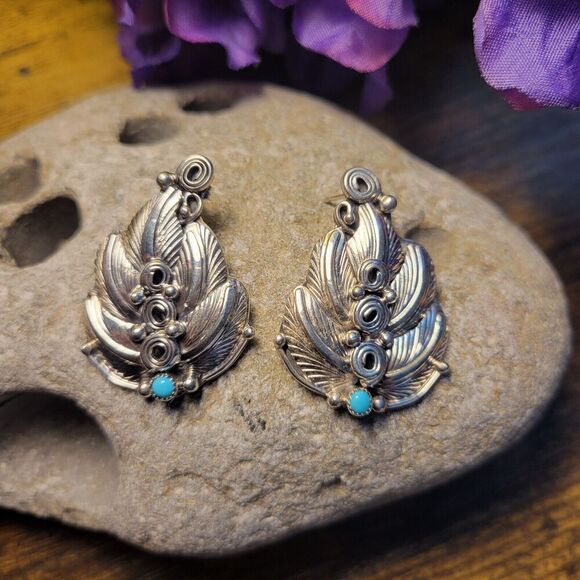 Native American Navajo Sterling Silver Turquoise Leaf Post Earrings Darrell Morg - Picture 1 of 7